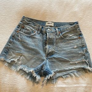 AGOLDE Parker vintage cut off shorts.